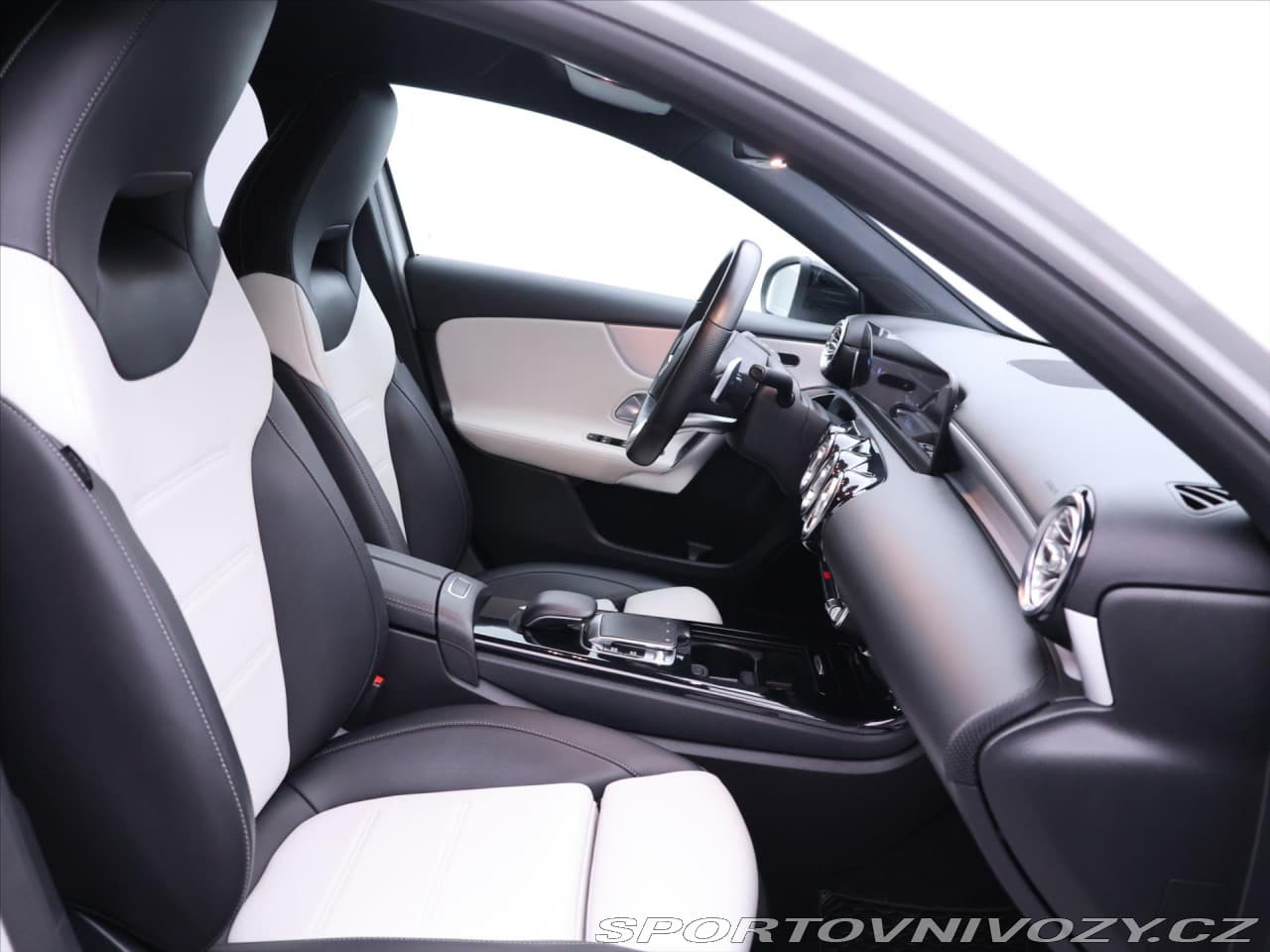 2018 Mercedes-Benz A-CLASS - 12