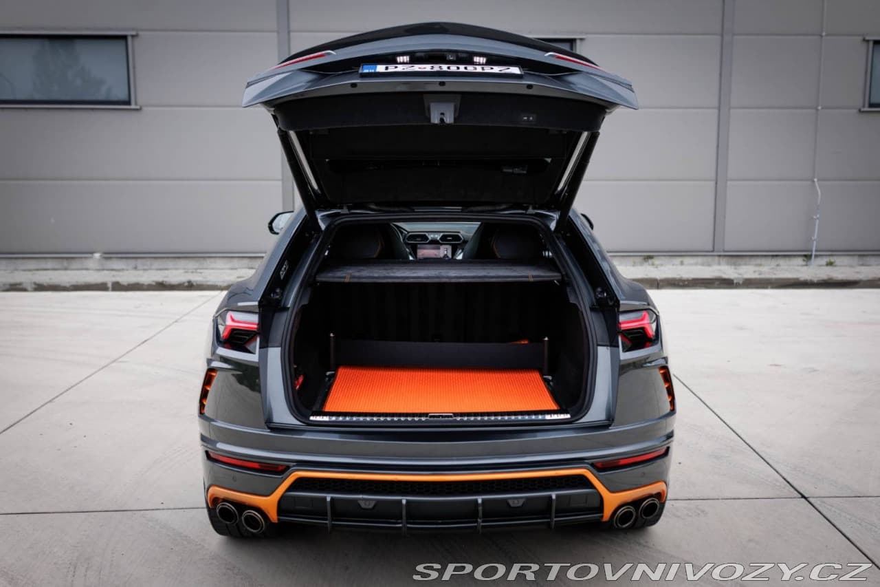 2020 Lamborghini URUS - 16