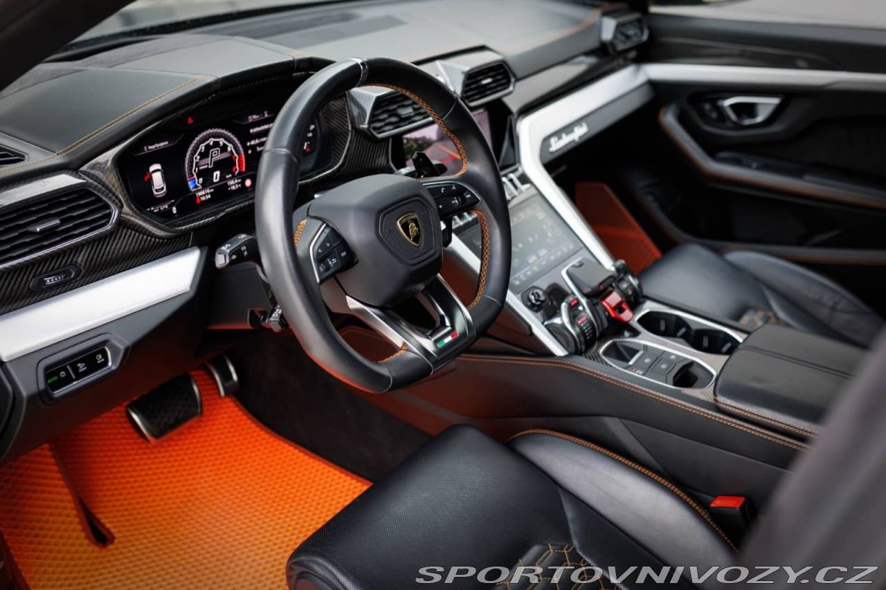 2020 Lamborghini URUS - 19