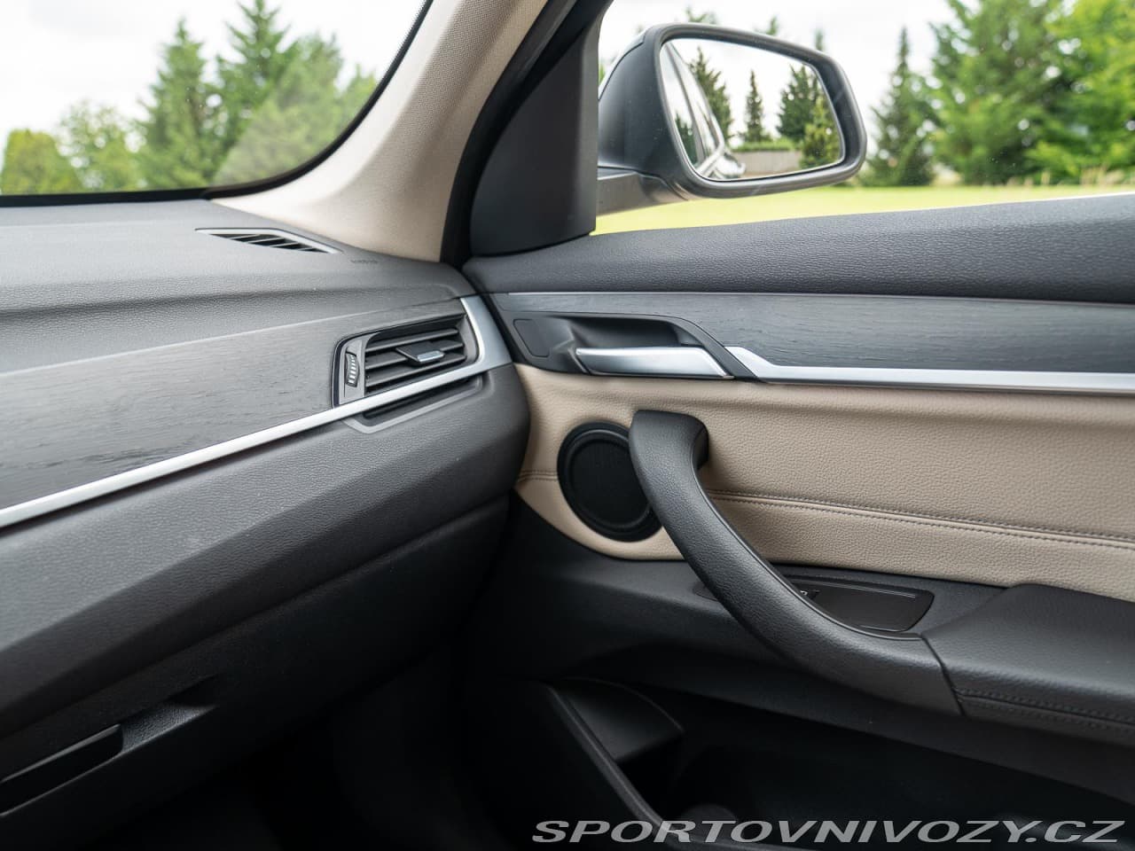 2017 BMW X1 - 13