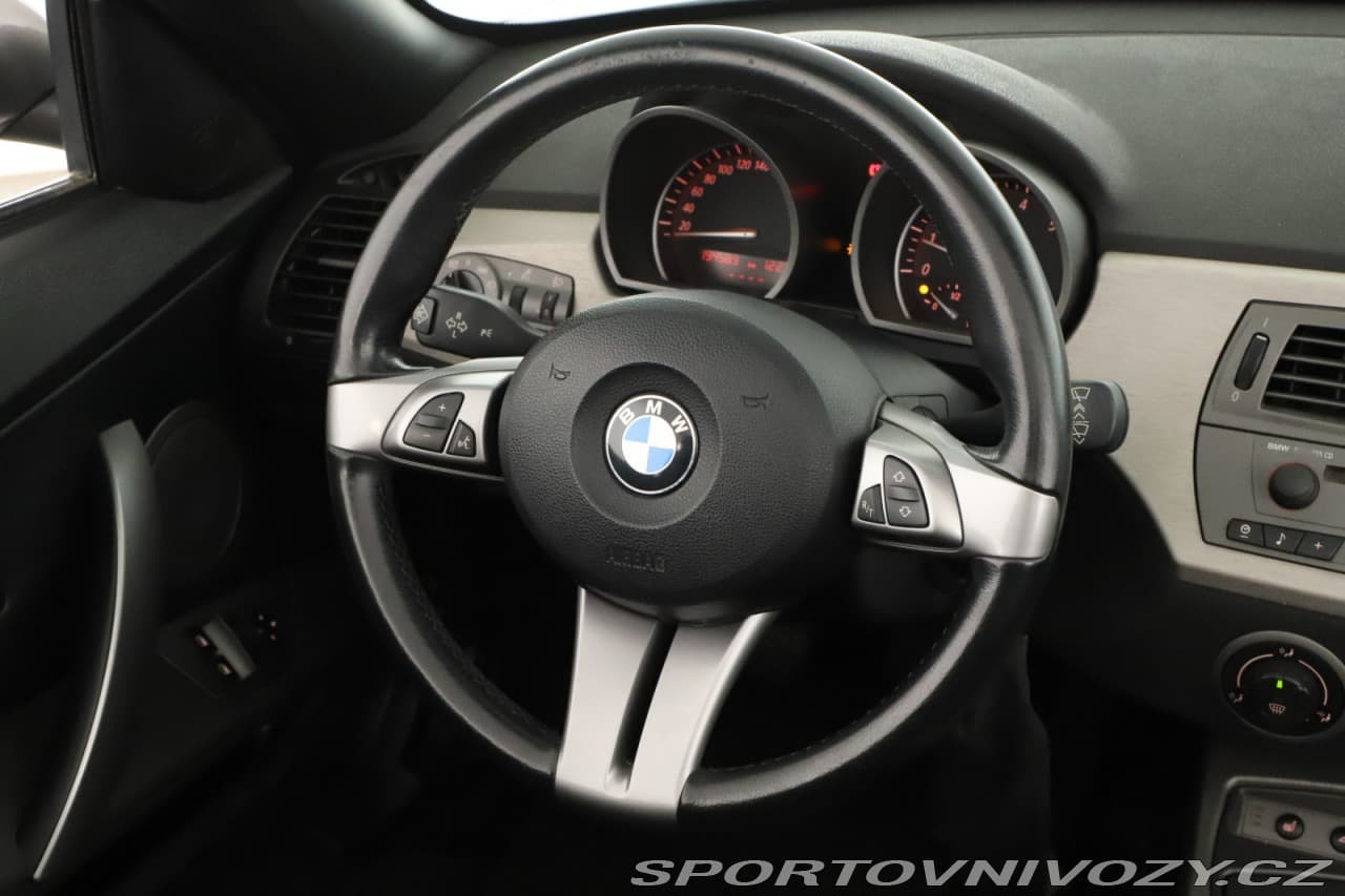 2005 BMW Z4 - 14