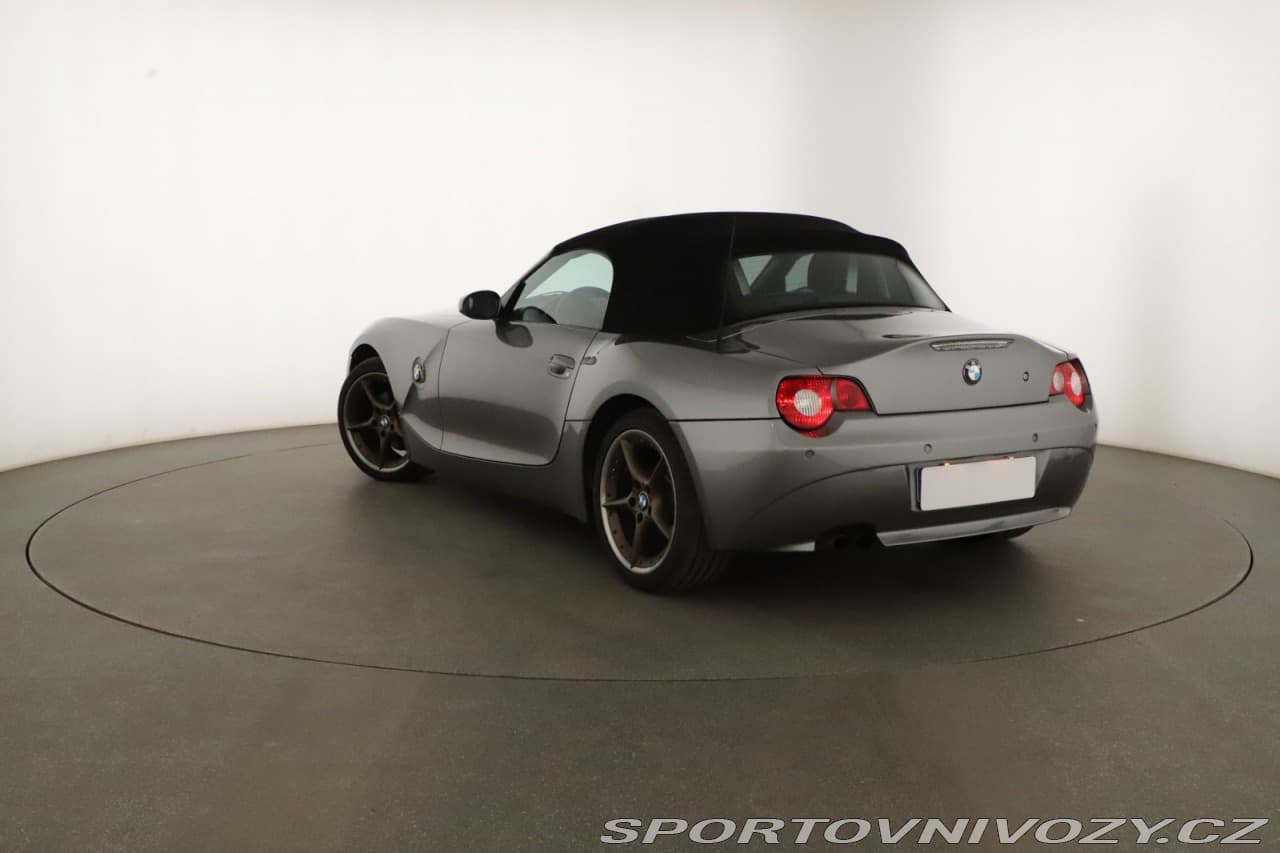 2005 BMW Z4 - 17