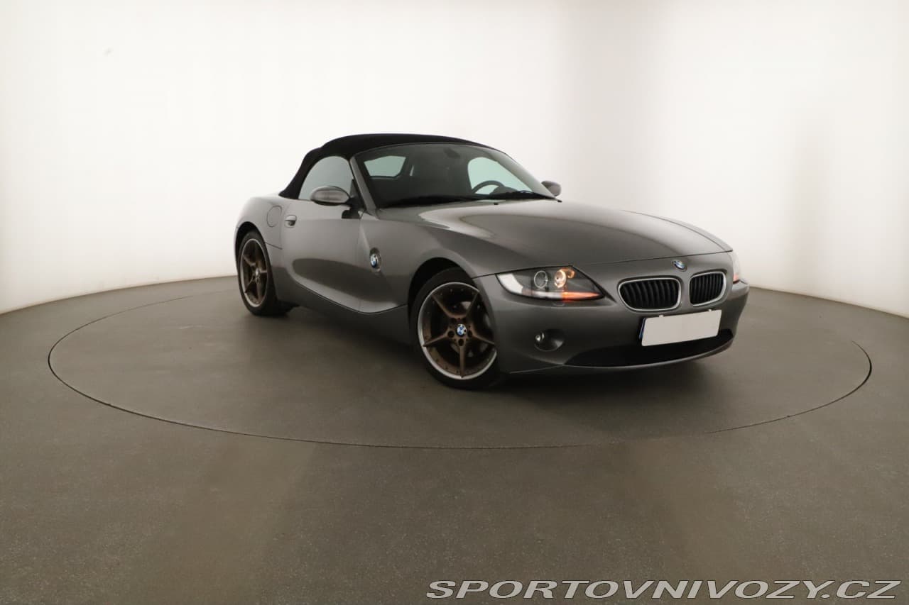 2005 BMW Z4 - 18