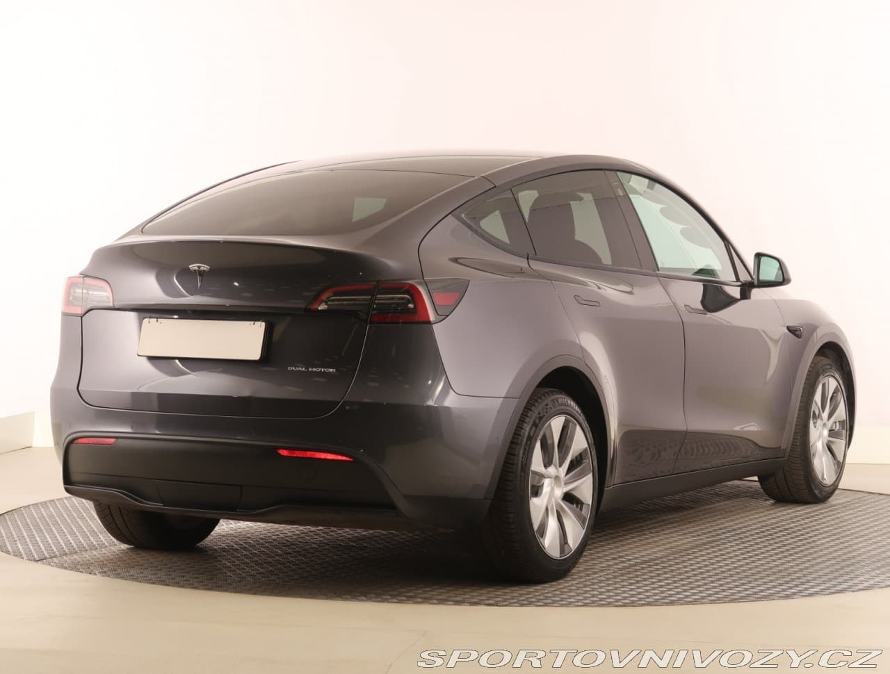 2022 Tesla MODEL Y - 5