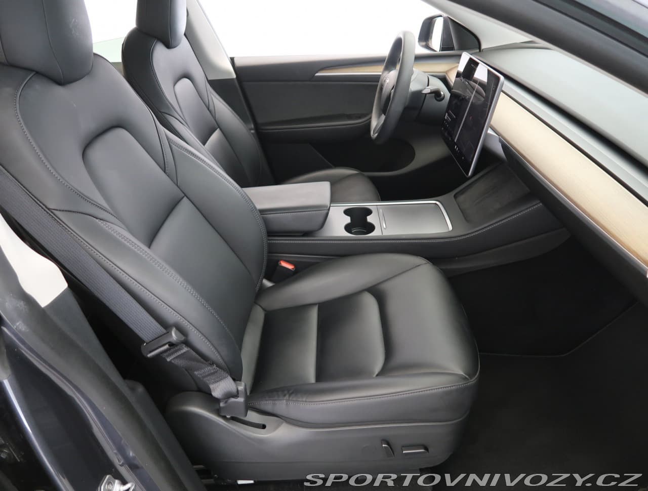 2022 Tesla MODEL Y - 9