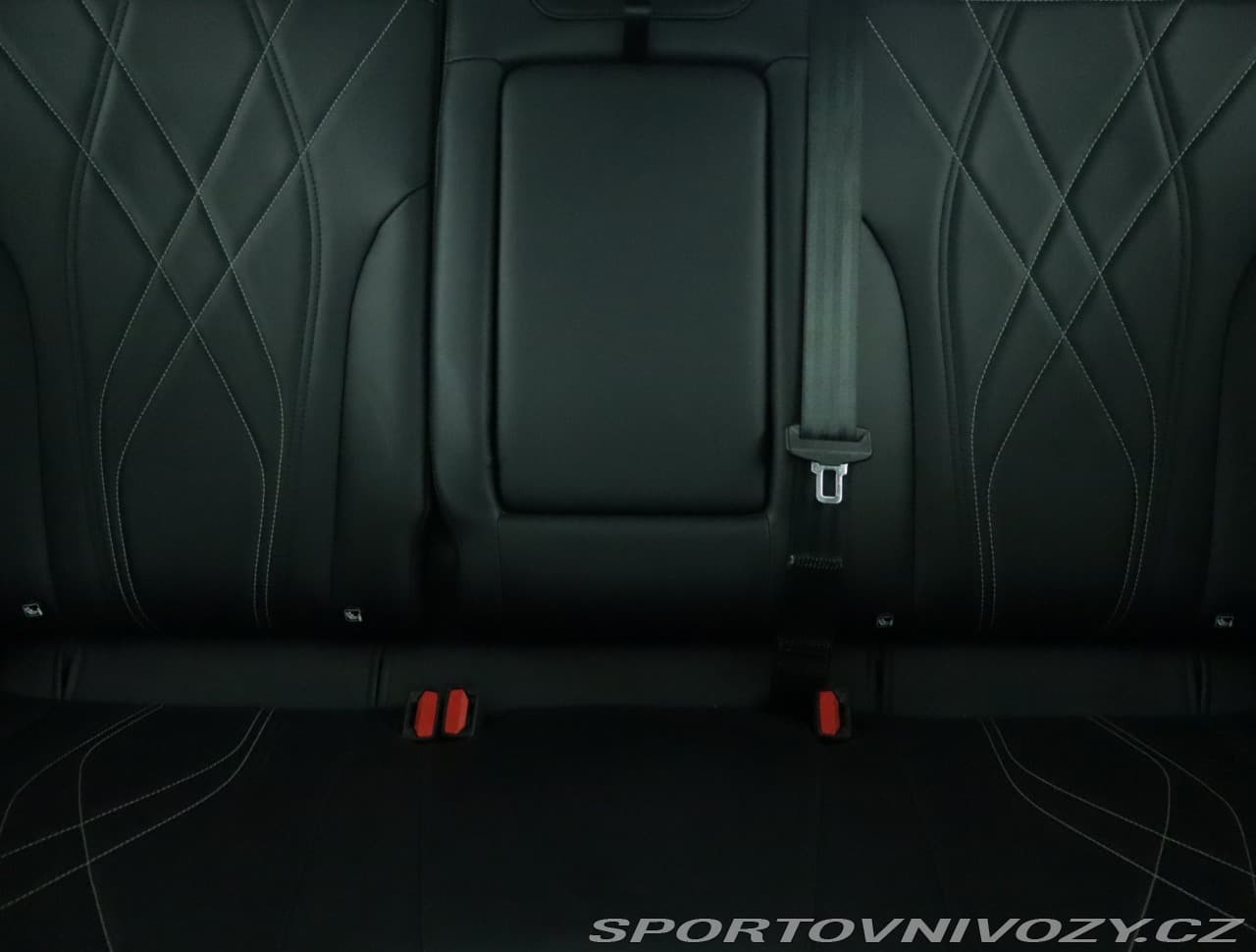 2022 Ford MUSTANG - 10