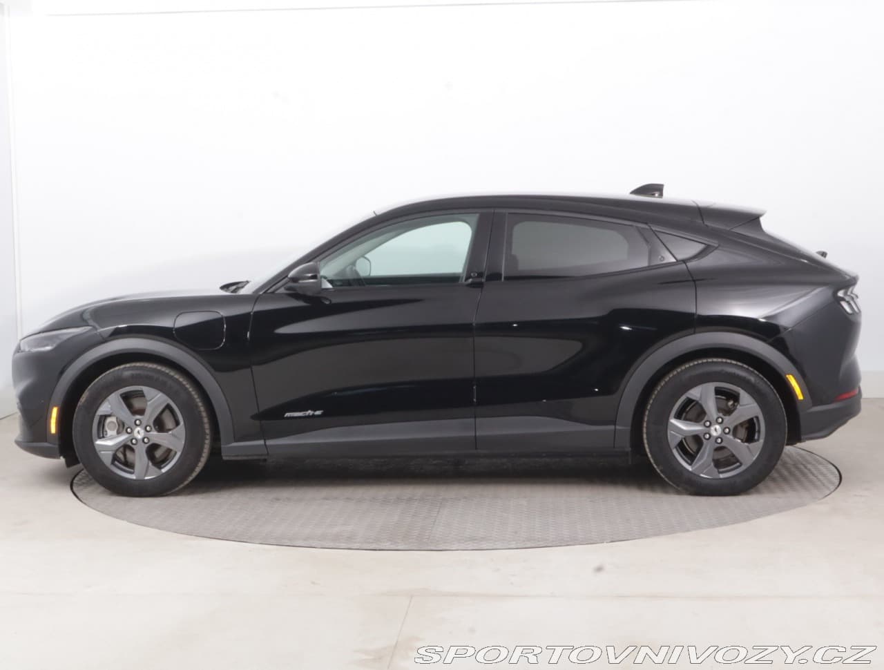 2022 Ford MUSTANG - 3