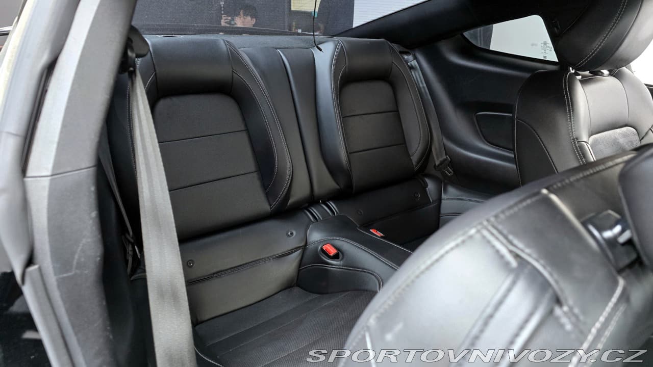 2018 Ford MUSTANG - 21