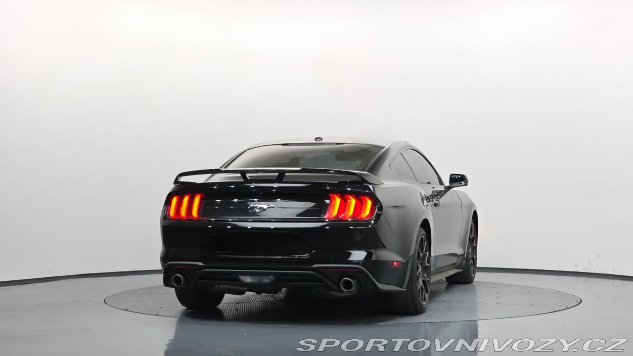 2018 Ford MUSTANG - 7
