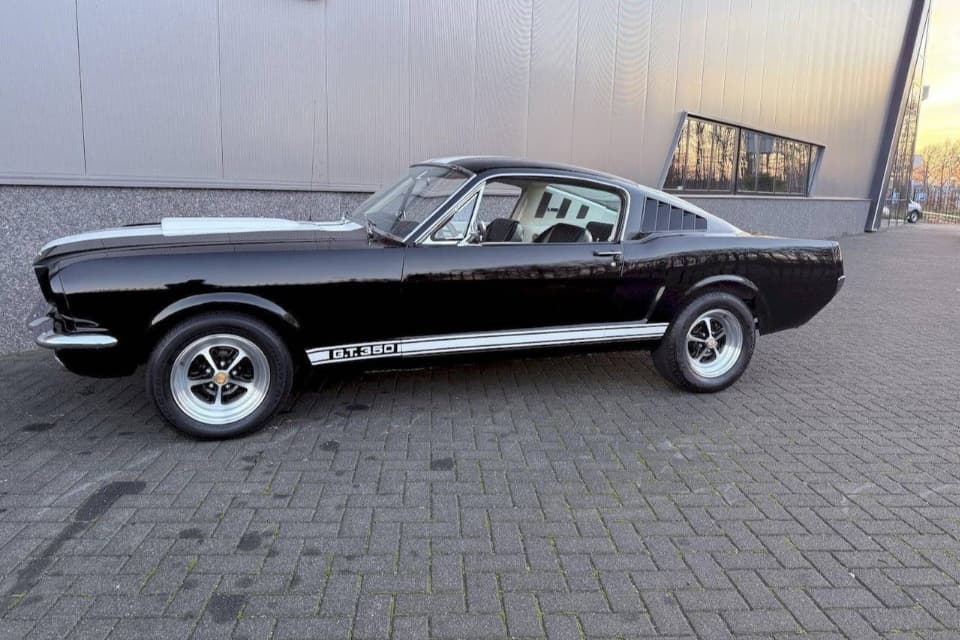 1966 Ford MUSTANG - 4