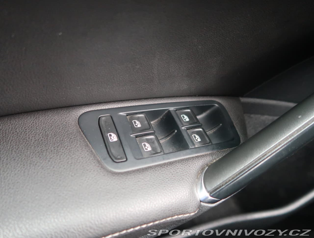 2016 Volkswagen GOLF - 29