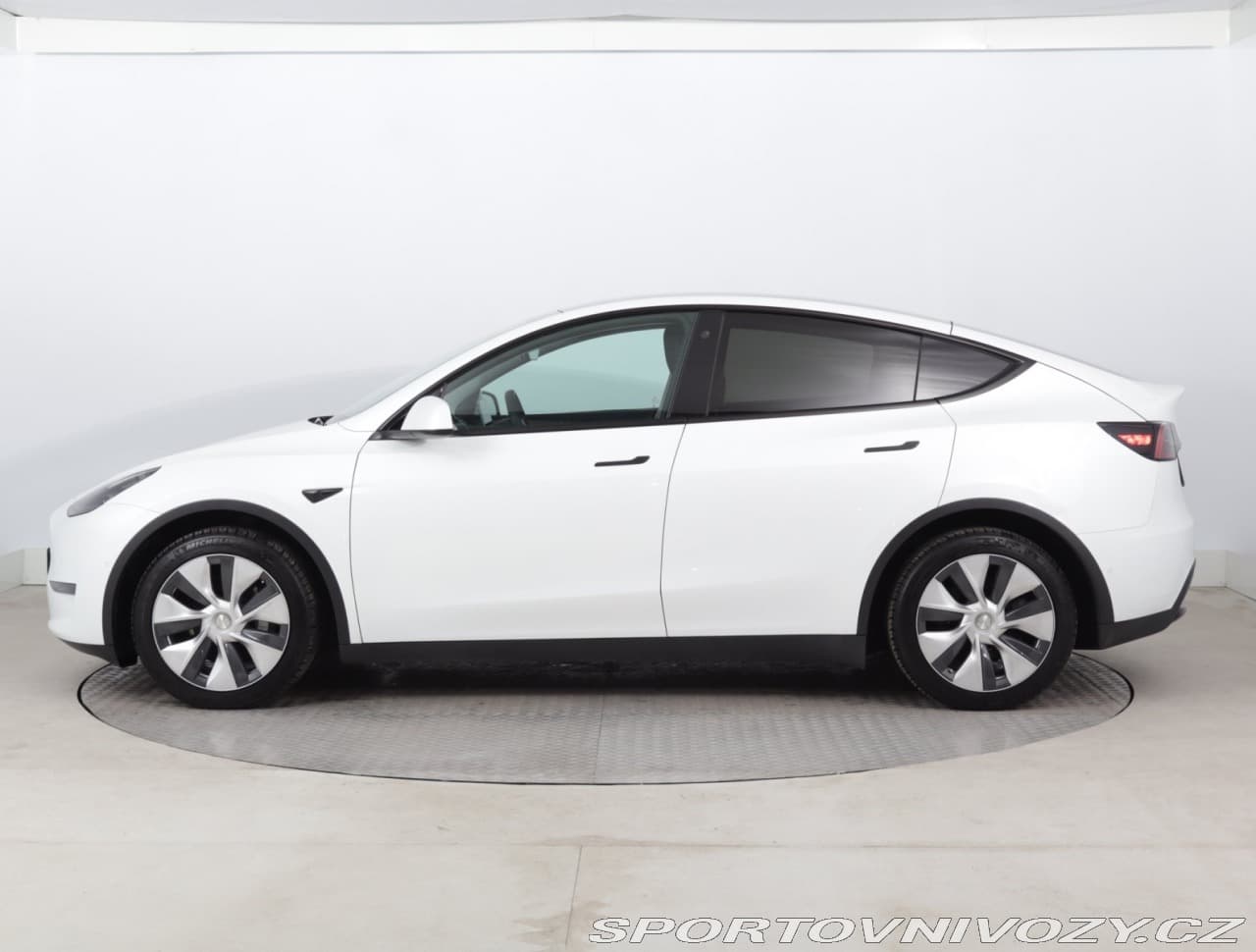 2022 Tesla MODEL Y - 5