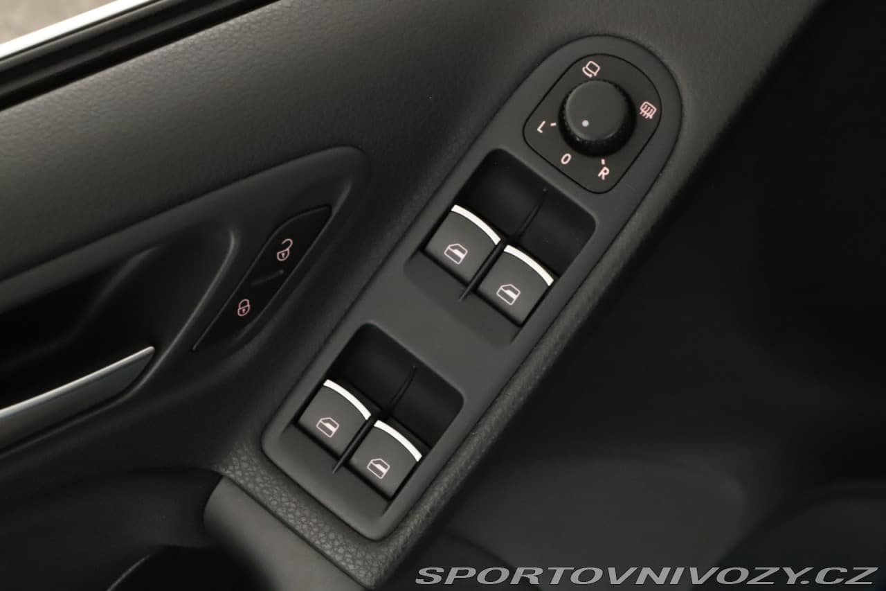 2014 Volkswagen GOLF - 25