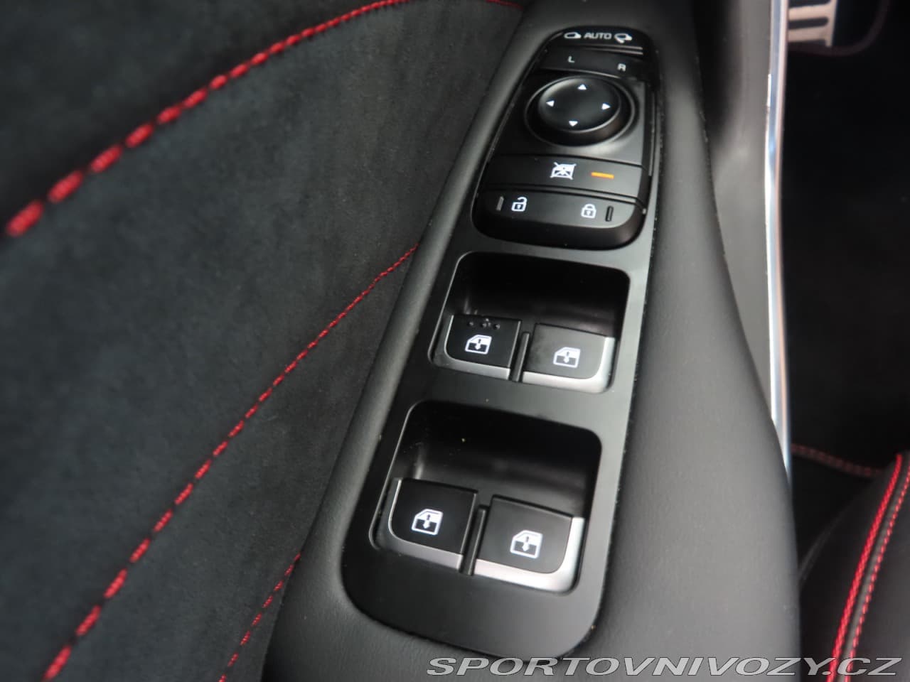 2023 Kia STINGER - 31