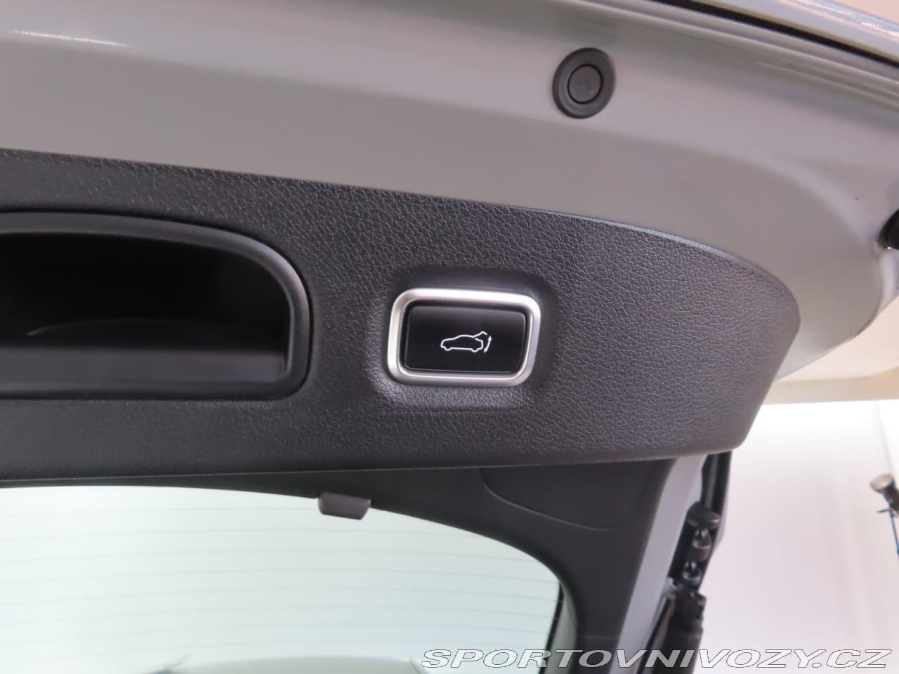 2023 Kia STINGER - 33
