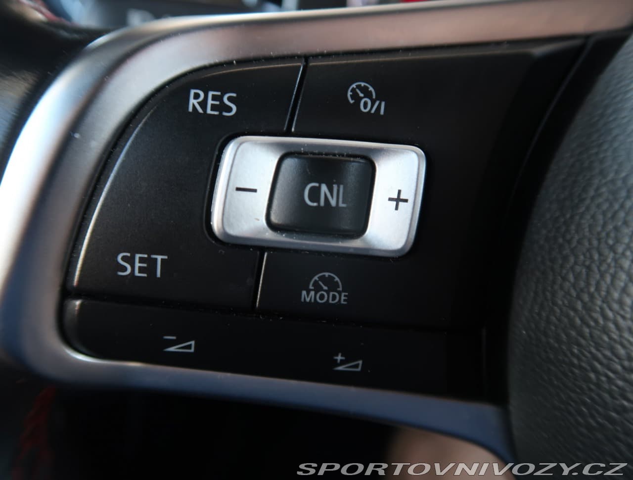 2018 Volkswagen POLO - 35