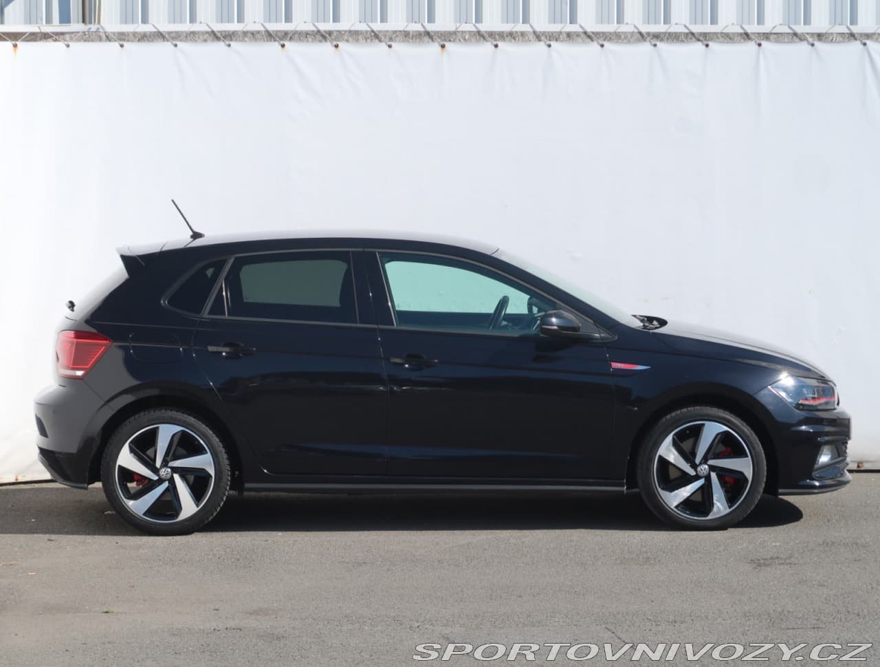 2018 Volkswagen POLO - 11