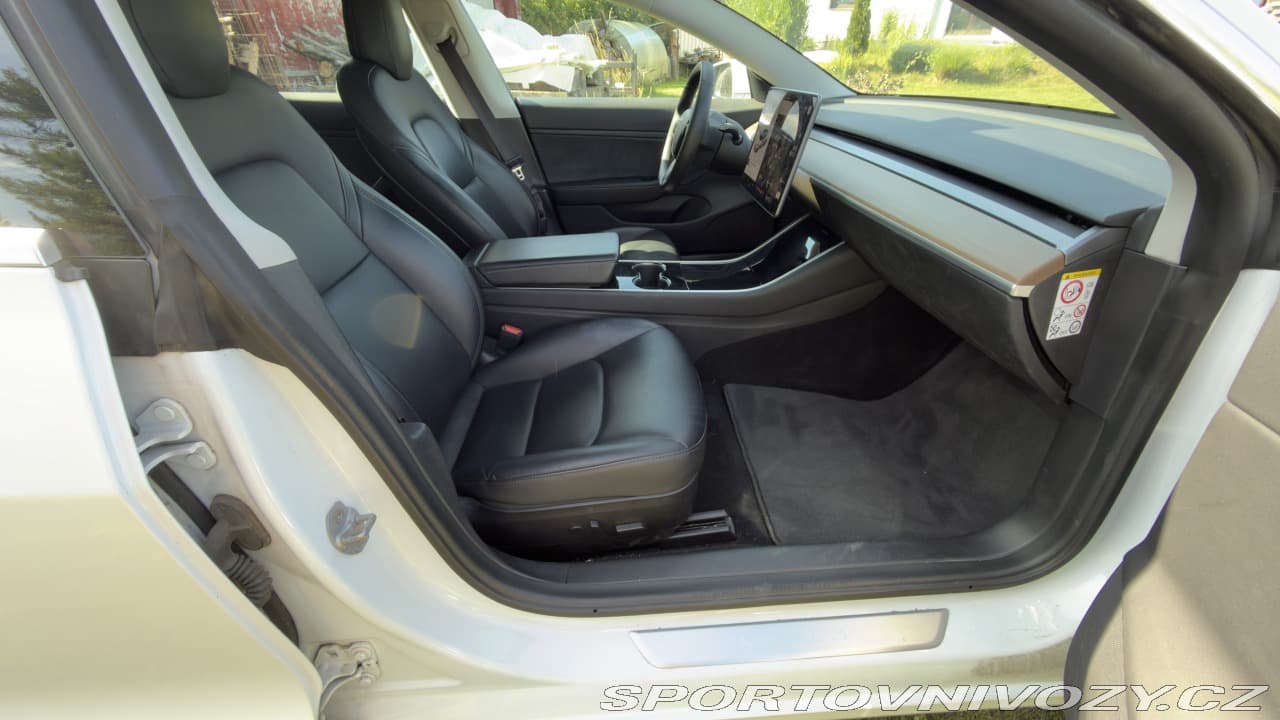 2019 Tesla MODEL 3 - 19