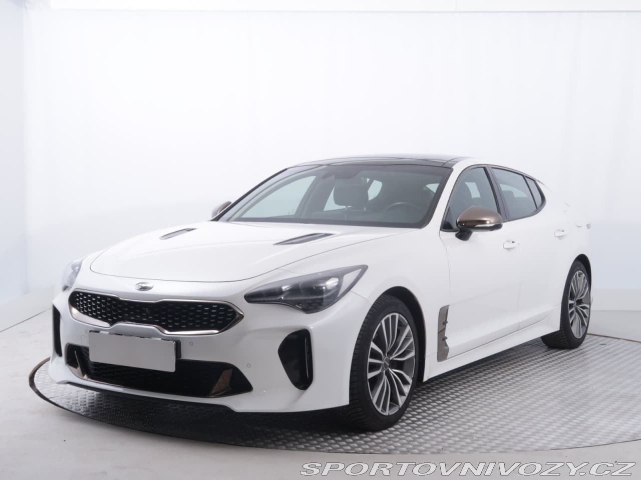2018 Kia STINGER - 2