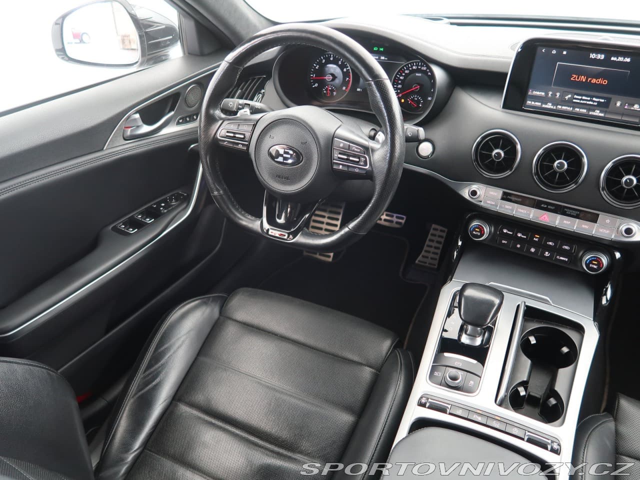 2018 Kia STINGER - 7