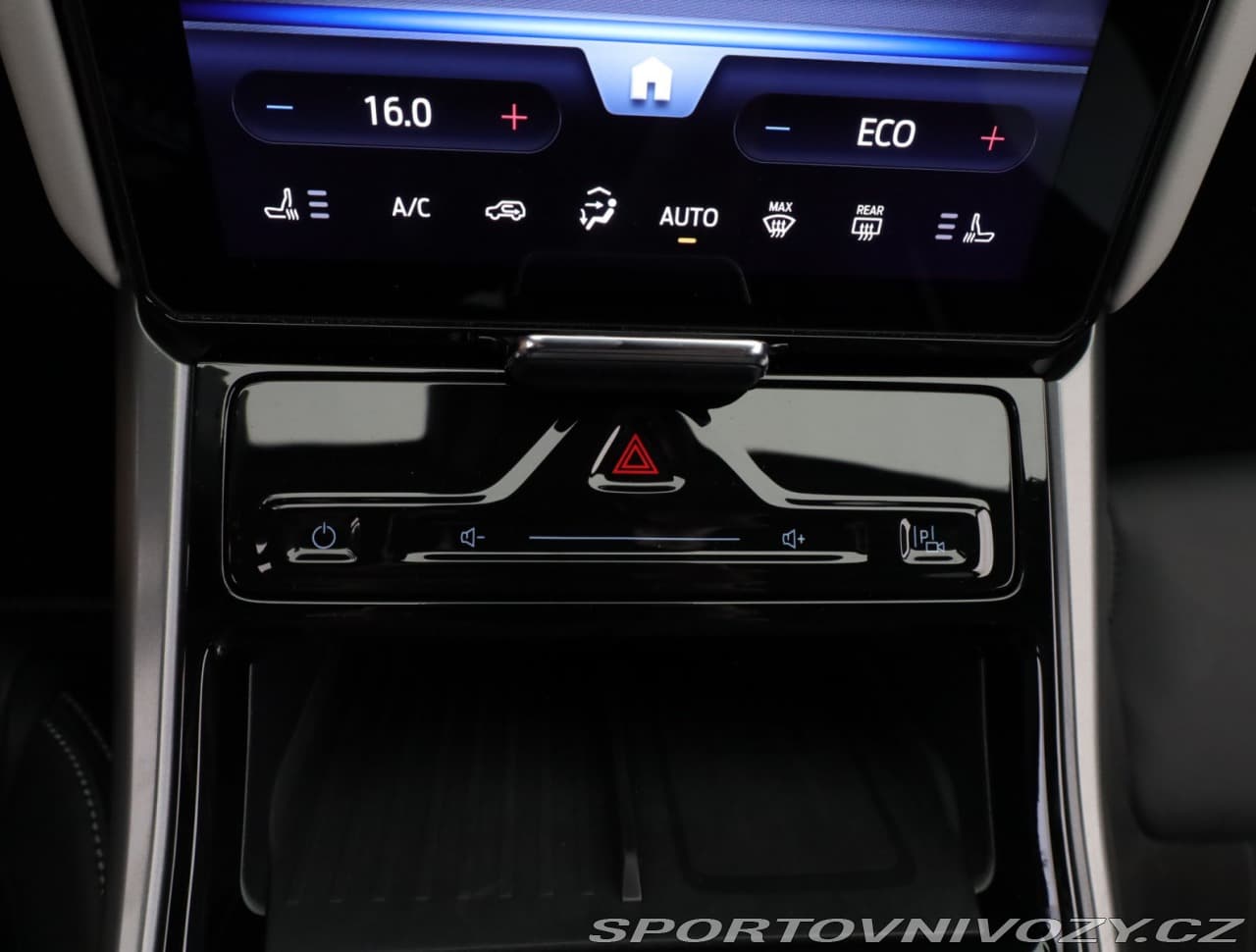 2025 Ford CAPRI - 11