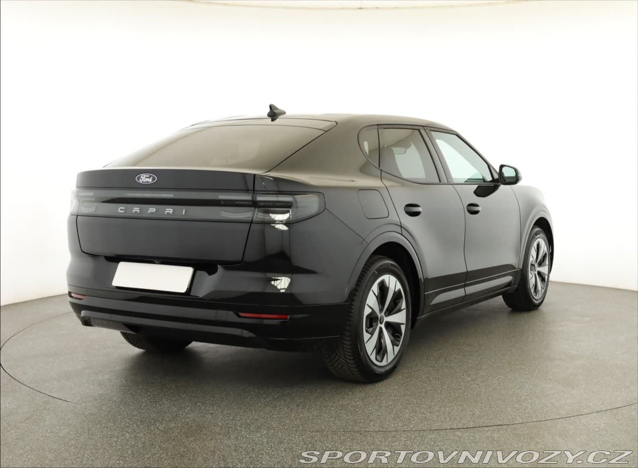 2025 Ford CAPRI - 5