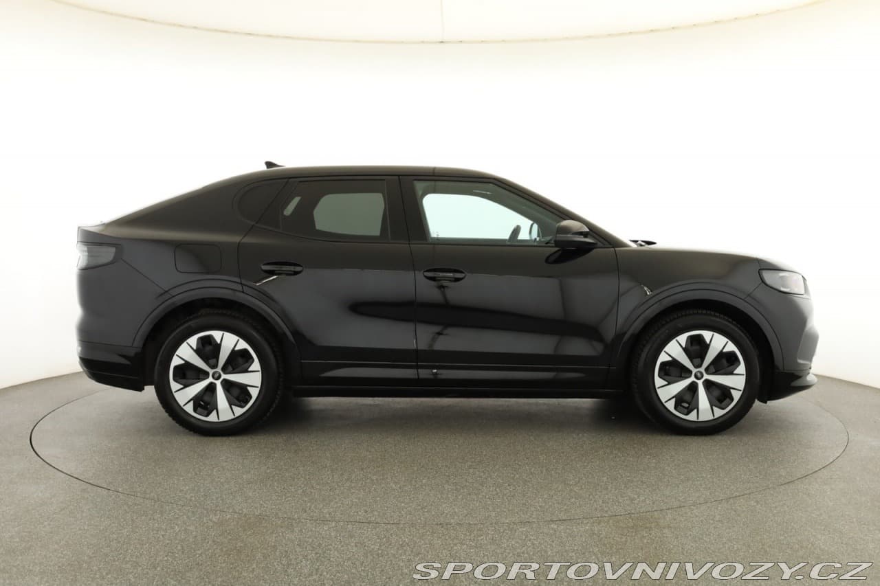 2025 Ford CAPRI - 6