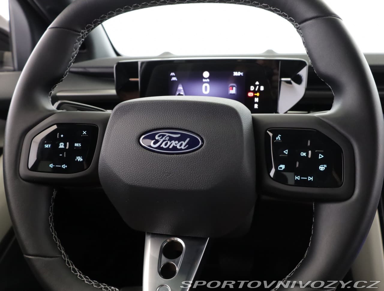 2025 Ford CAPRI - 8