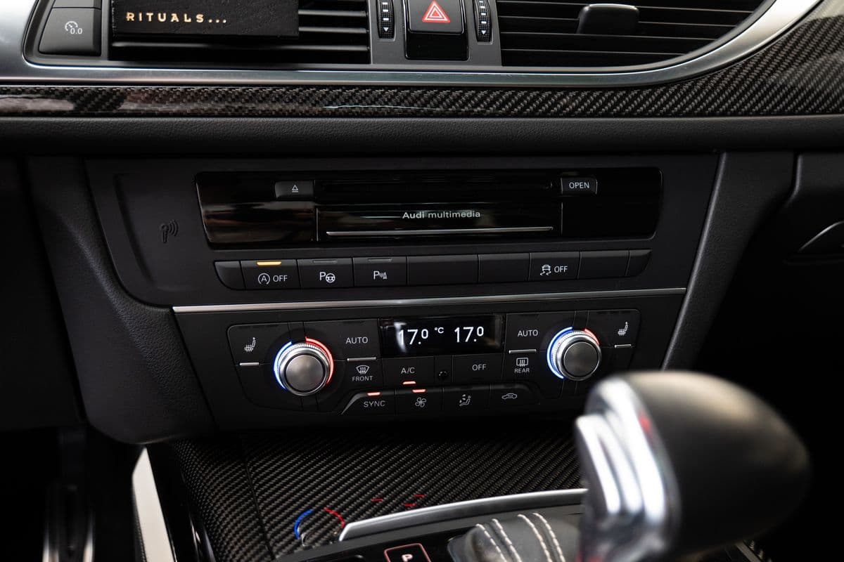 2014 Audi RS6 - 13