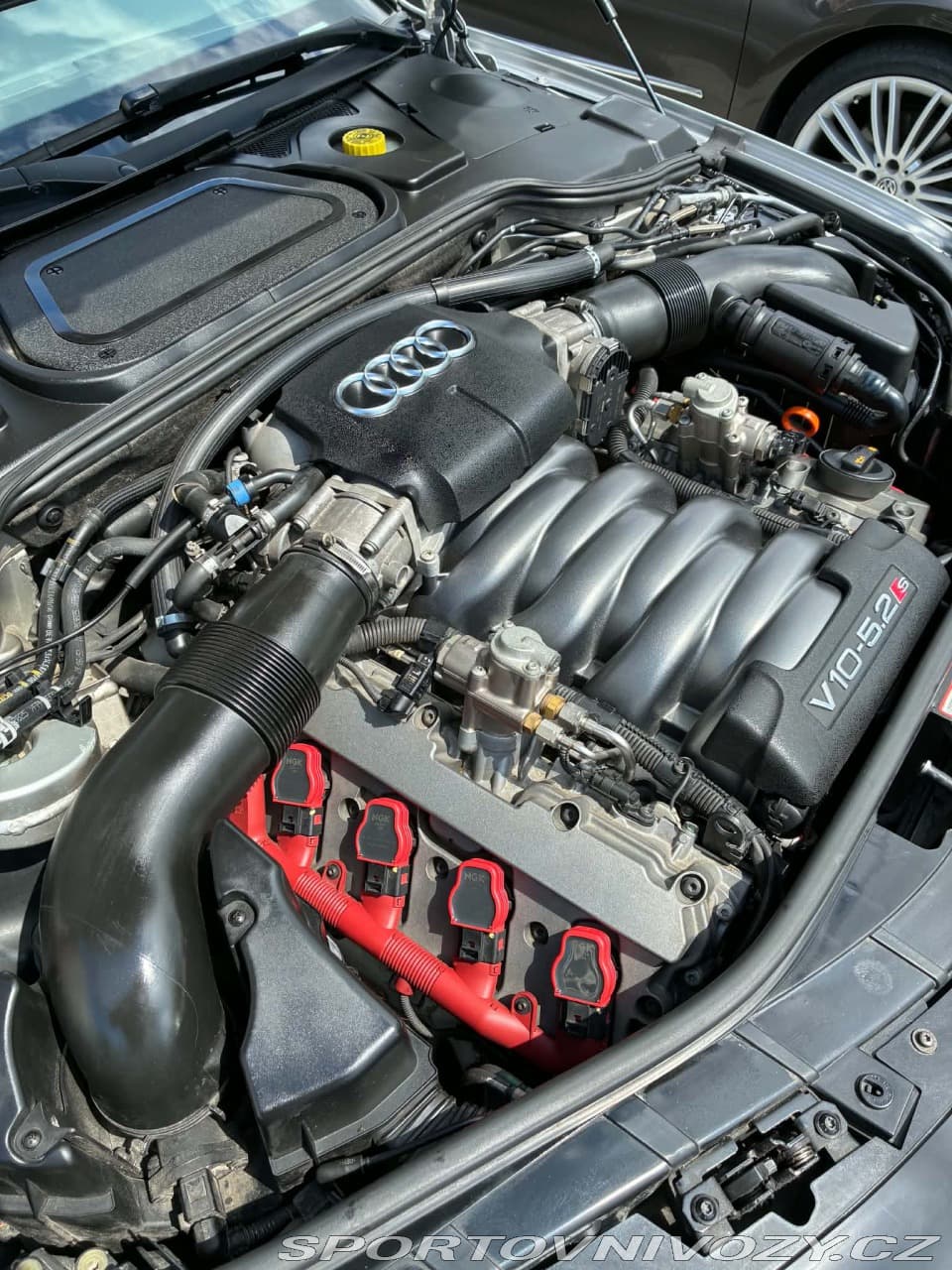2006 Audi S8 - 15