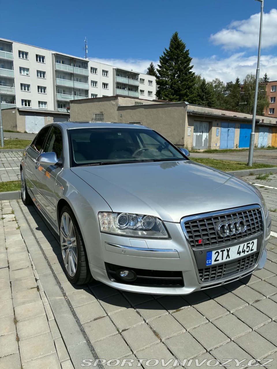 2006 Audi S8 - 2
