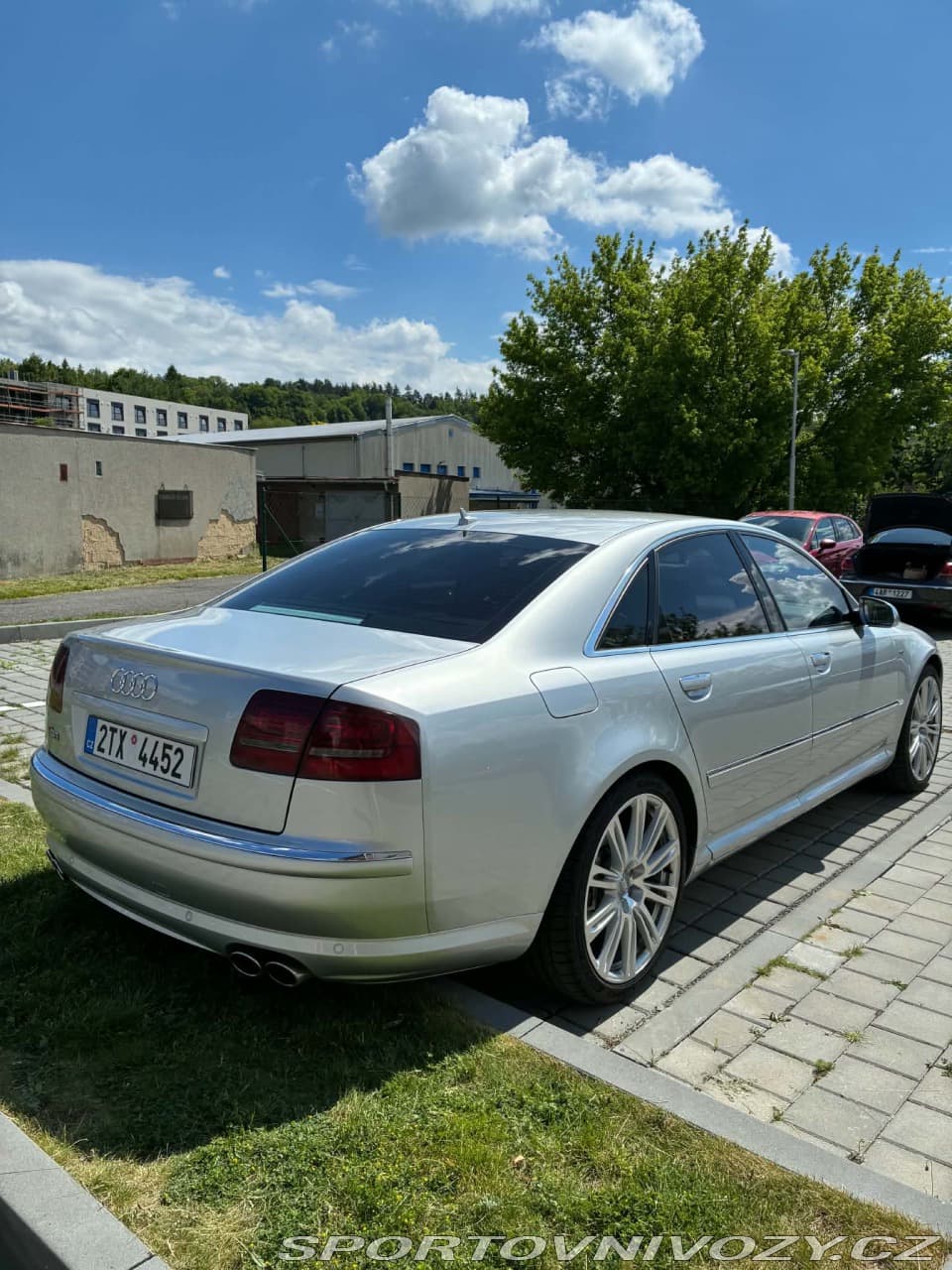 2006 Audi S8 - 3
