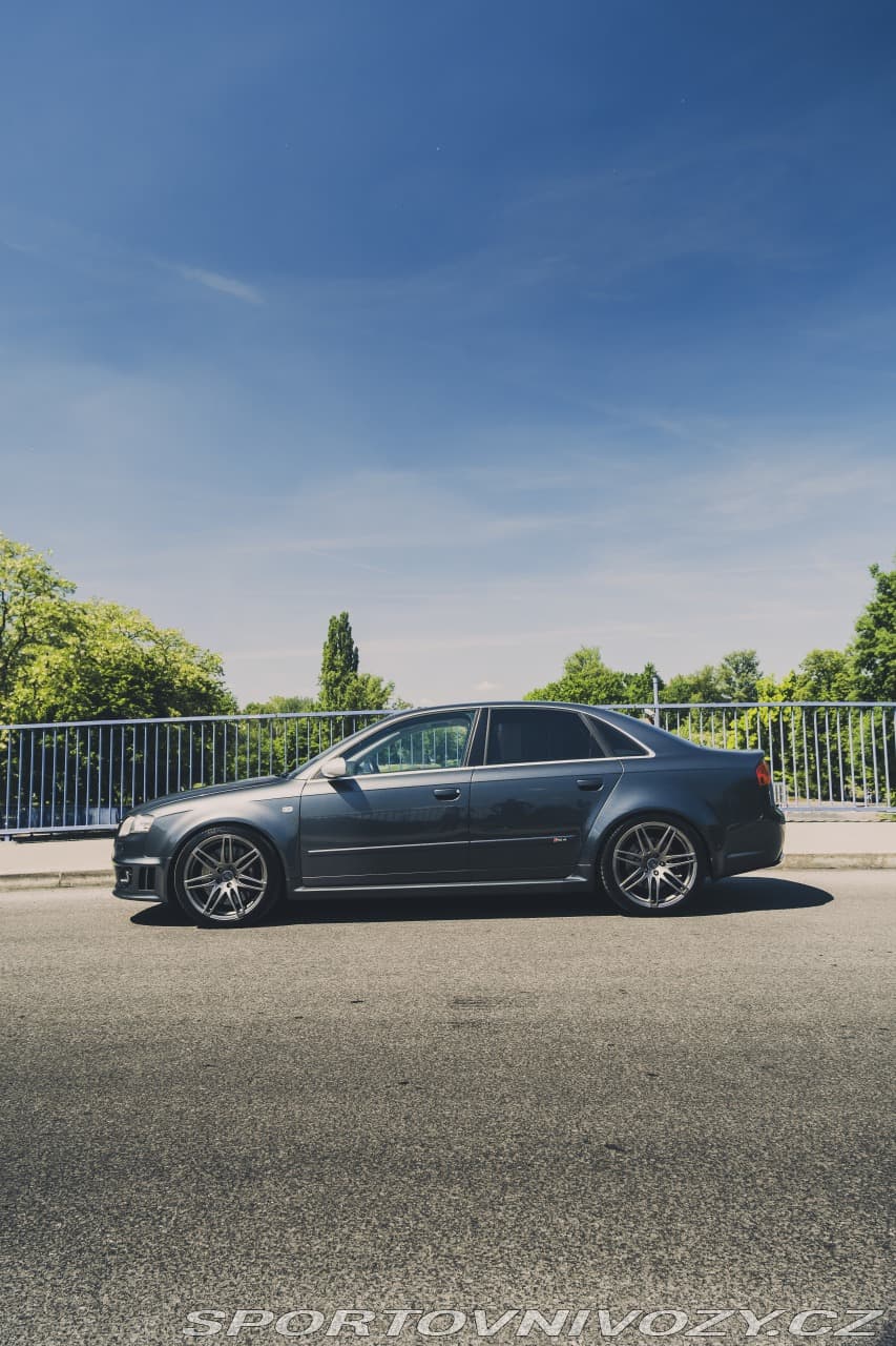 2006 Audi RS4 - 5