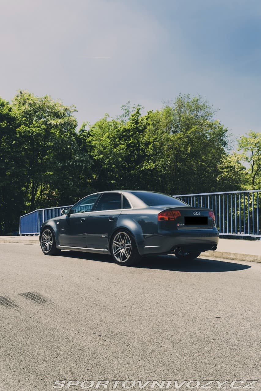 2006 Audi RS4 - 6