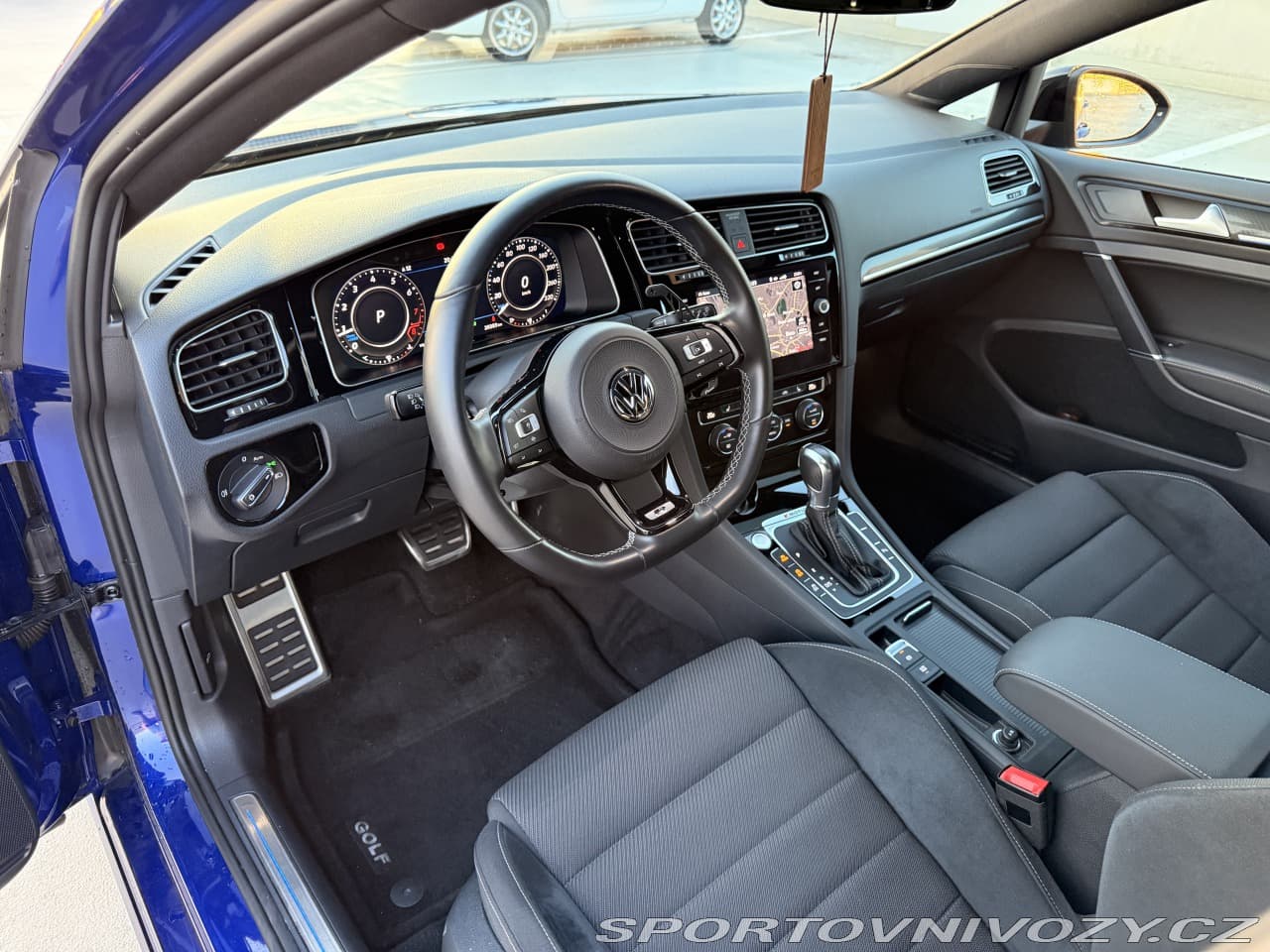 2019 Volkswagen GOLF - 25