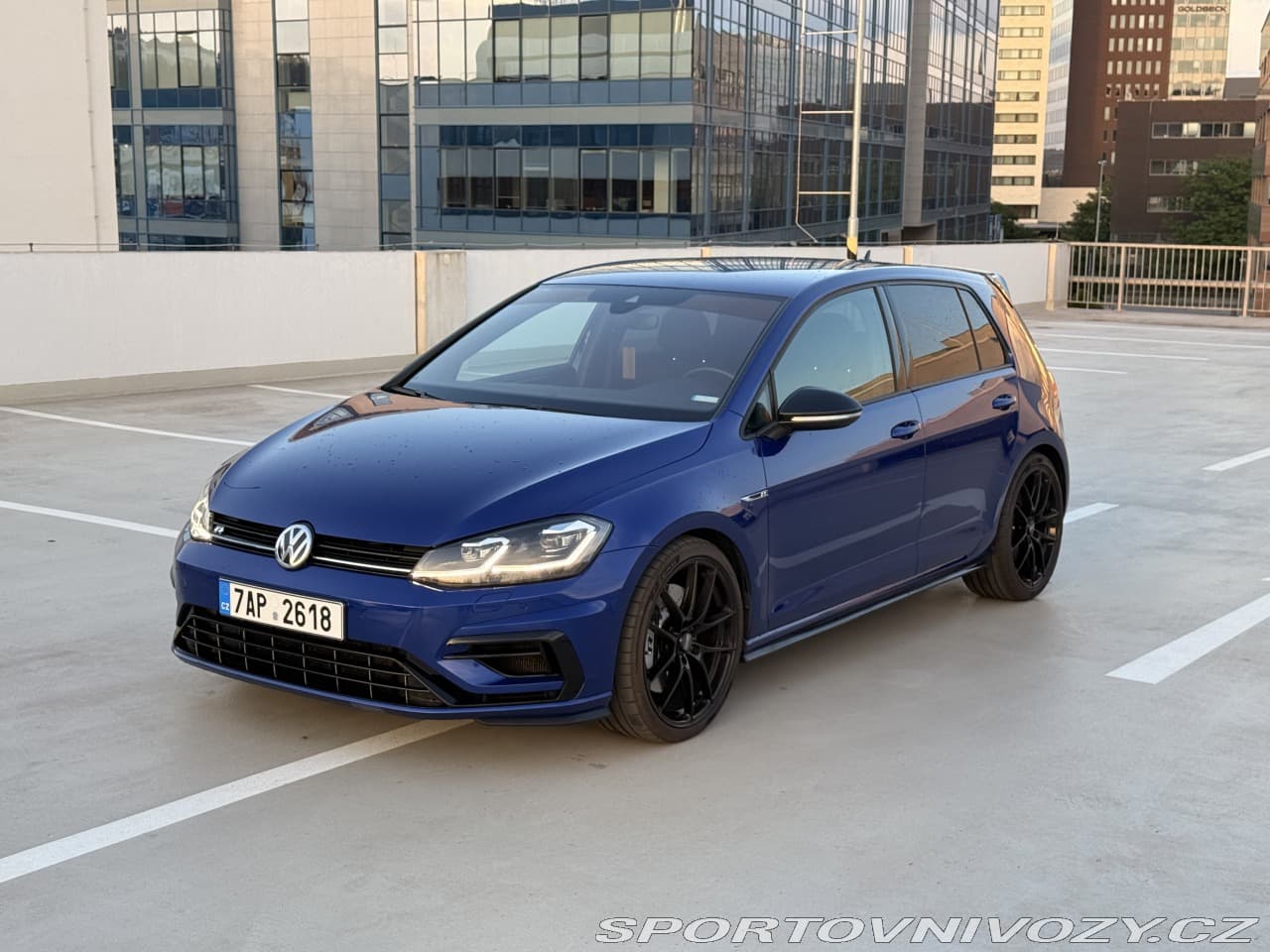 2019 Volkswagen GOLF - 3