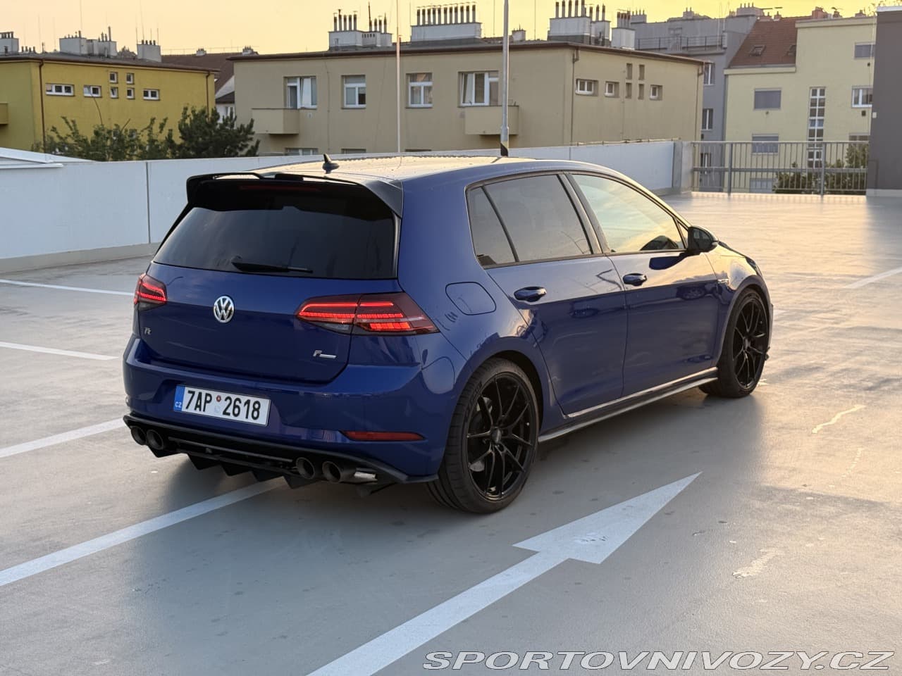 2019 Volkswagen GOLF - 11