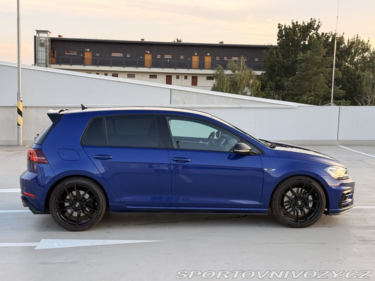 2019 Volkswagen GOLF - 13