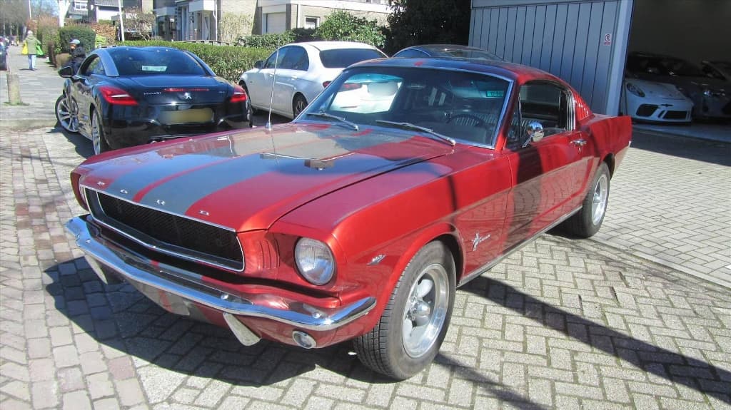 1965 Ford MUSTANG - 2