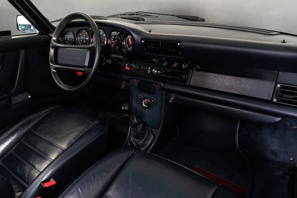 1988 Porsche 911 - 12
