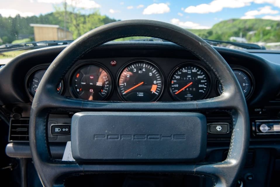1988 Porsche 911 - 14