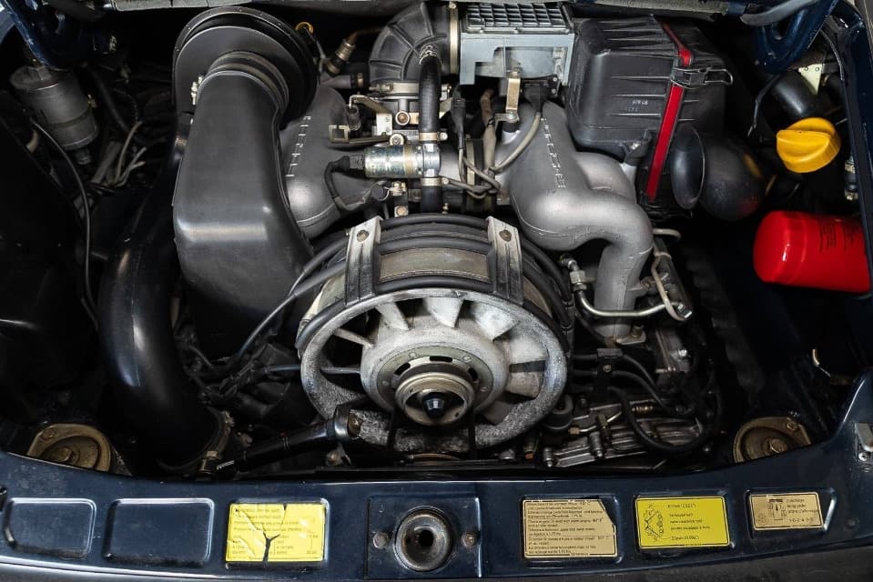 1988 Porsche 911 - 19