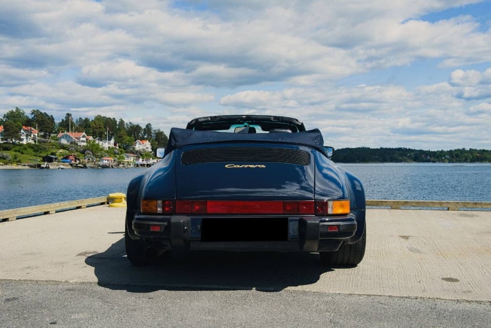 1988 Porsche 911 - 9