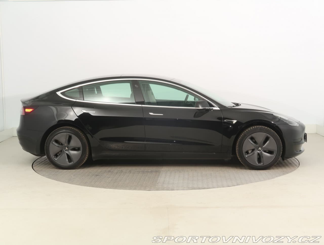 2020 Tesla MODEL 3 - 11