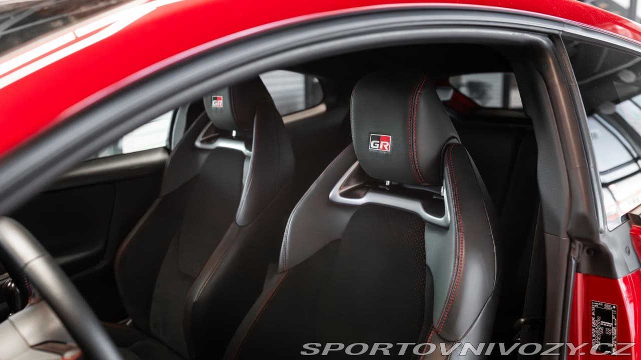 2021 Toyota YARIS - 6