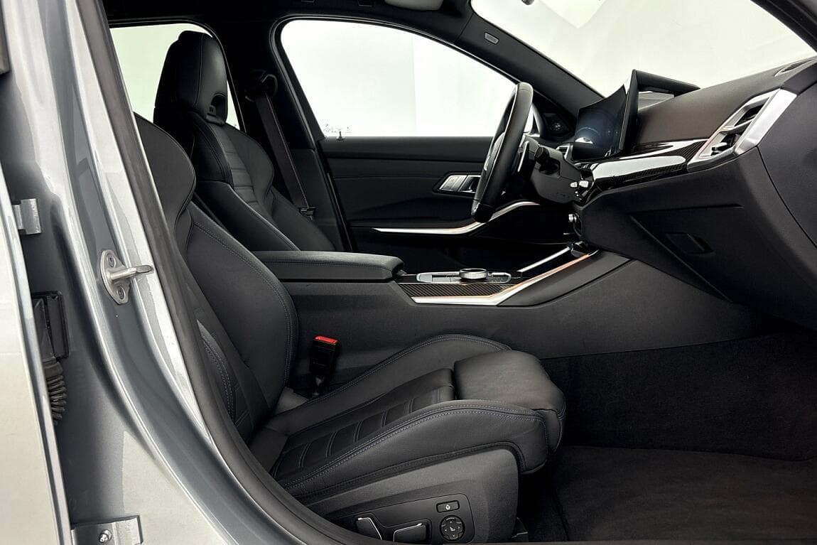 2025 BMW 3-SERIES - 16