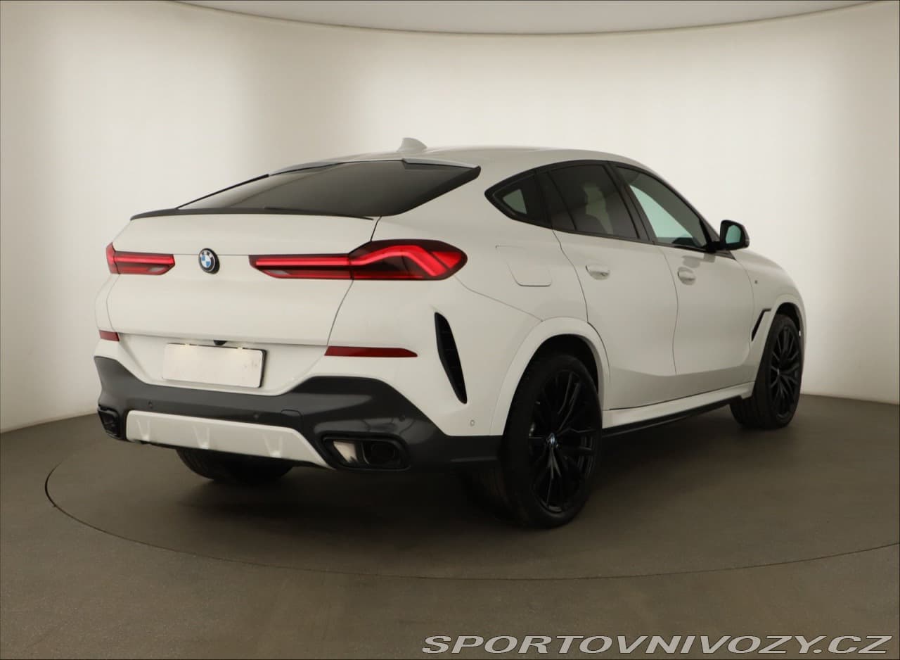 2022 BMW X6 - 5