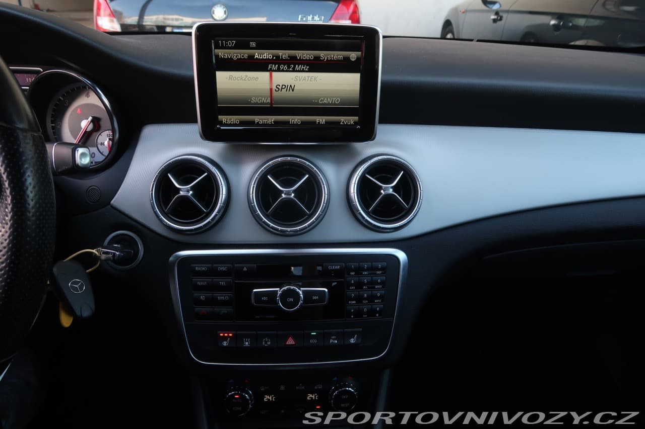 2013 Mercedes-Benz CLA - 12