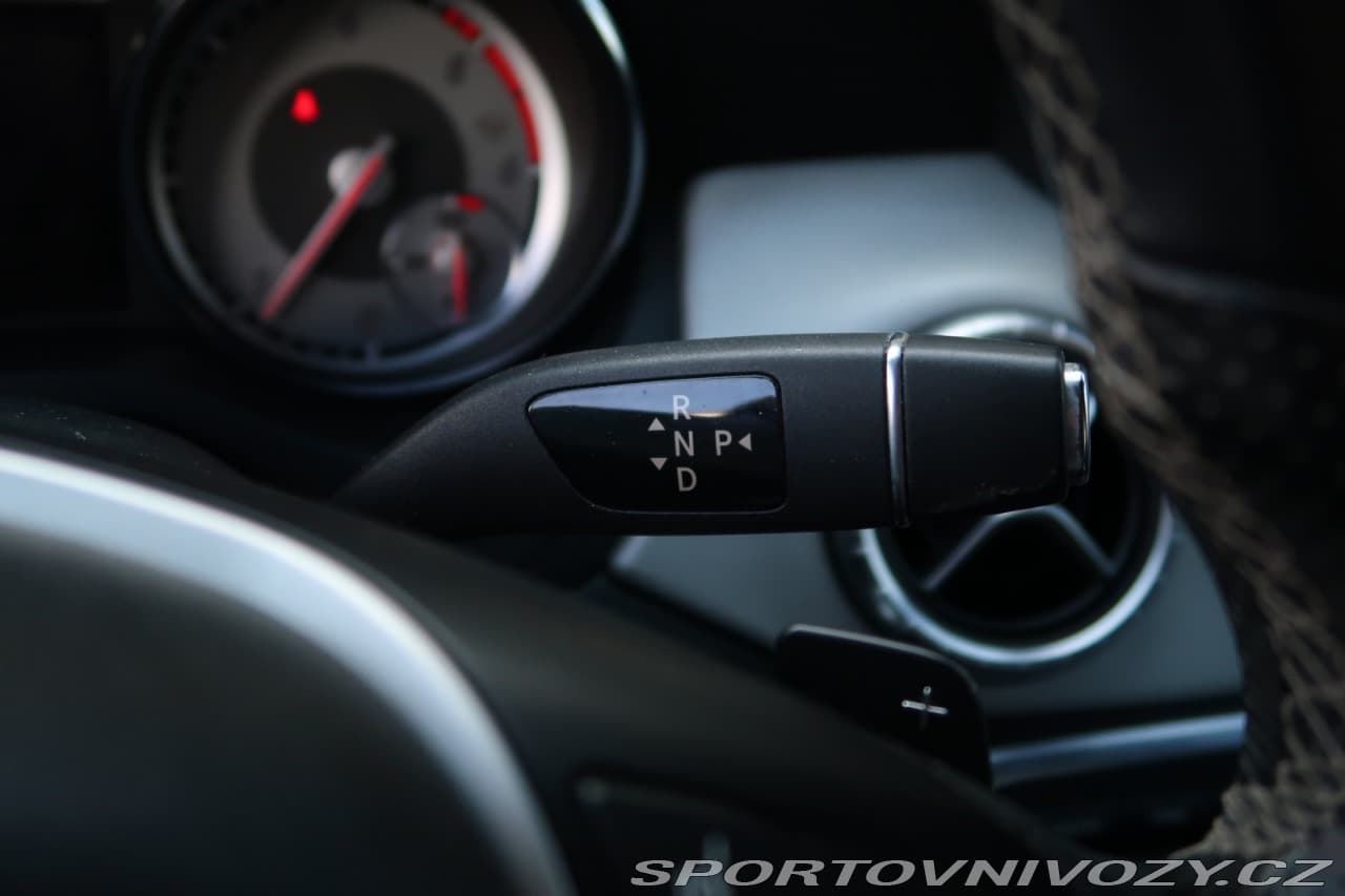 2013 Mercedes-Benz CLA - 13
