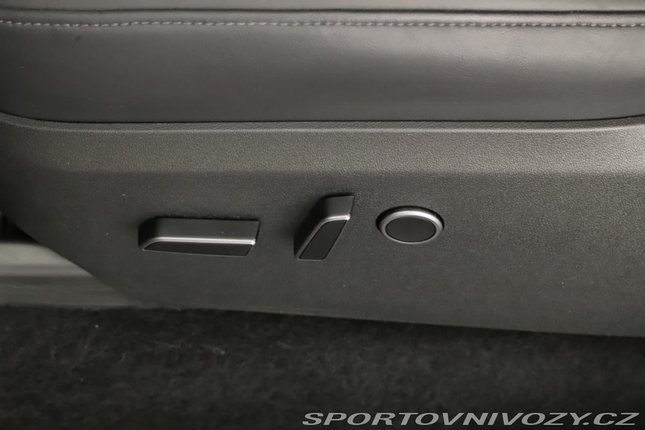 2023 Tesla MODEL Y - 11